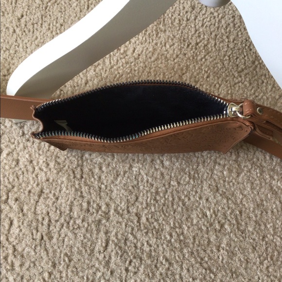 Stone & Company Double Belt Bag Set - Picture 8 of 9